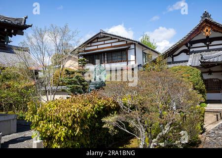 Kogen-Ji-Tempel, Untertempel des Tenryu-ji-Ji-Kopftempels, Kyoto, Japan, Asien Frühlingswetter 2023 Stockfoto