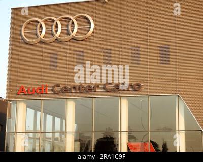 Kairo, Ägypten, Juni 26 2023: Audi Center Kairo, Audi AG, deutscher Automobilhersteller von Luxusfahrzeugen mit Hauptsitz in Ingolstadt, Bayern, Deutschland Stockfoto