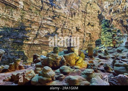 Die Castellana Höhlen sind ein bemerkenswert Karst-Höhlensystem befindet sich in der Gemeinde von Castellana Grotte, Italien Stockfoto