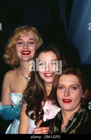 Luci van Org, deutsche Sängerin, mit Ina Paule Klink und Annette Uhlen, deutsche Schauspielerinnen, Deutschland um 1999. Stockfoto
