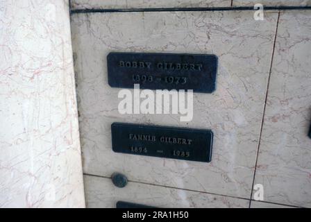 Los Angeles, Kalifornien, USA 25. Juni 2023 Entertainer Bobby Gilbert Grave im New Beth Olam Mausoleum auf dem Hollywood Forever Cemetery am 25. Juni 2023 in Los Angeles, Kalifornien, USA. Foto: Barry King/Alamy Stock Photo Stockfoto