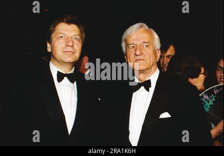Eberhard Diepgen, Regierender Bürgermeister von Berlin mit Bundespräsident Richard von Weizsäcker, 1989. Stockfoto