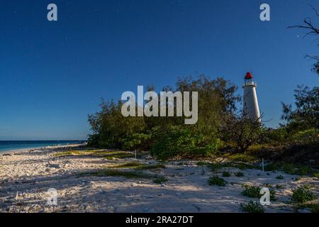 Zum Kulturerbe gehörender Leuchtturm von Lady Elliot Island, fotografiert im Mondschein, Lady Elliot Island, Queensland Australien Stockfoto