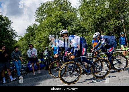 Bilbao, Dänemark. 30. Juni 2023. French Julian Alaphilippe von Soudal Quick-Step in Aktion während einer Trainingseinheit für die 110. Ausgabe des Radrennen Tour de France, Freitag, 30. Juni 2023 in Bilbao, Spanien. Die diesjährige Tour de France findet vom 01. Bis 23. Juli 2023 statt und beginnt mit drei Etappen in Spanien. BELGA FOTO JASPER JACOBS Kredit: Belga News Agency/Alamy Live News Stockfoto