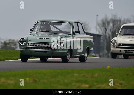 Mark Burton, Graham Pattle, Lotus Ford Cortina Mk1, HRDC Jack Sears Trophy für 1958-1966 Touring Cars, ein 45-minütiges Rennen mit der Option sec Stockfoto