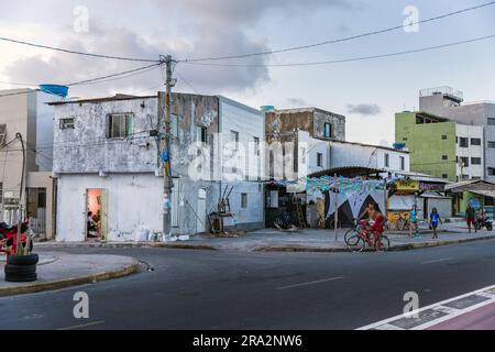 Brasilien, Nordeste, Recife, Abendfoto im Dorf Teimosa Stockfoto