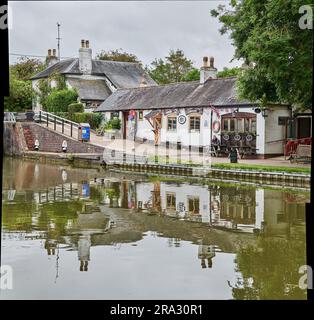 Das Bridge Café und Restaurant am unteren Schloss bei Foxton Locks am Grand Union Canal, England. Stockfoto