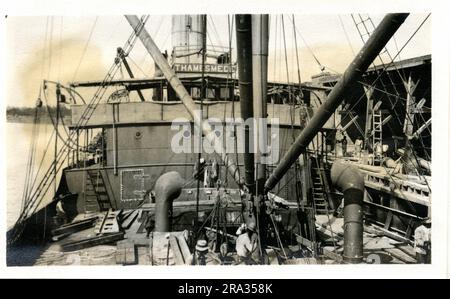 Foto der Vorderseite der Brücke der SS Thamesmede. Foto der Vorderseite der Brücke. 17. Mai 1918. Foto von S. S. S. Thamesmede:- Nationalität- britisch. Tonnage: 3618,9. Hauptmann A. Hemsley. Eigentümer – Adams & Co New Castle, eng. (Auf dem Tyne) Newcastle upon Tyne, eng. Aus Richtung Gibraltar: Straße von Gibraltar, Ziel Bordeux Bordeaux, Frankreich. Wo sie fotografiert wurde... Savannah, Ga Sechster Marinebezirk. Von dem J. Boyd Dearborn fotografiert wurde. Foto: 11. Mai 1918. 1918-05-11T00:00:00. Stockfoto