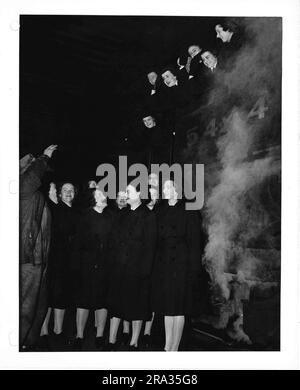 Foto von Frauen akzeptiert für freiwilligen Notdienst (WAVES), United States Naval Reserve. Stockfoto