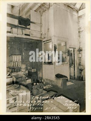 Foto des Innenraums von Los 8, Bl. 2256, 132 West Ave, Büro von Limbach & James, D.P. 136. Stockfoto