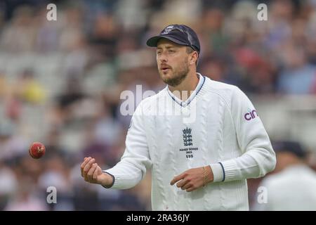 Ollie Robinson of England während des LV= Insurance Ashes Test Series Second Test Day 3 England gegen Australia at Lords, London, Großbritannien, 30. Juni 2023 (Foto von Mark Cosgrove/News Images) in London, Großbritannien, am 6./30. Juni 2023. (Foto: Mark Cosgrove/News Images/Sipa USA) Stockfoto