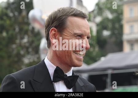 Karlsbad, Tschechische Republik. 30. Juni 2023. Der irische Schauspieler Michael Fassbender erscheint am 30. Juni 2023 zur Eröffnung des 57. Karlsbad Internationalen Filmfestivals (KVIFF) in Karlsbad, Tschechische Republik. Kredit: Katerina Sulova/CTK Photo/Alamy Live News Stockfoto