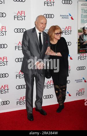 Los Angeles, USA. 10. November 2018. Alan Arkin, Ann-Margret 11/10/2018 AFI Fest 2018 Weltpremiere Gala Screening der „Kominsky-Methode“ im TCL Chinese Theatre in Hollywood, CA Foto von Hiro Katoh/HNW/PictureLux Credit: PictureLux/The Hollywood Archive/Alamy Live News Stockfoto