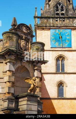 Detail des Tron Theaters, Trongate, Glasgow, Schottland, Großbritannien. Das Theater wurde in der ursprünglichen Tron St. Mary's Church (Tron Kirk) erbaut und 1981 eröffnet Stockfoto