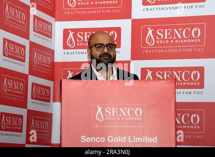 Mumbai, Indien. 30. Juni 2023. Managing Director und Chief Executive Officer (CEO) Suvankar Sen, Senco Gold Limited, spricht während einer Pressekonferenz, um das erste Börsenangebot des Unternehmens in Mumbai bekannt zu geben. Das erste öffentliche Angebot (Initial Public Offering, IPO) wird am 4. Juli 2023 eröffnet und endet am 6. Juli 2023. (Foto: Ashish Vaishnav/SOPA Images/Sipa USA) Guthaben: SIPA USA/Alamy Live News Stockfoto