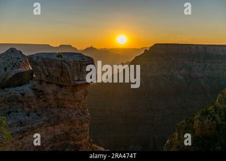 Sonnenaufgang am South Rim Grand Canyon National Park Mather Point Stockfoto