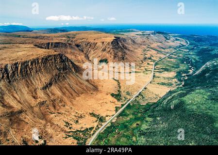 Luftaufnahme der Tablelands, Gros Morne National Park, Neufundland, Kanada Stockfoto