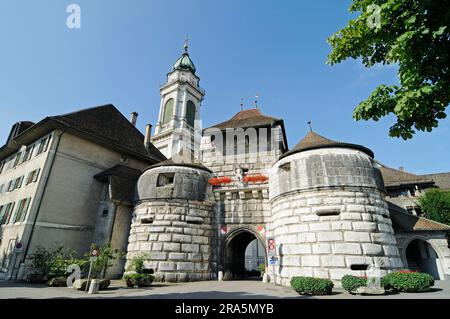 Stadttor, St. Ursus-Kathedrale, Basler Tor, Kirchturm von St. Ursus-Kathedrale, Solothurn, Schweiz Stockfoto