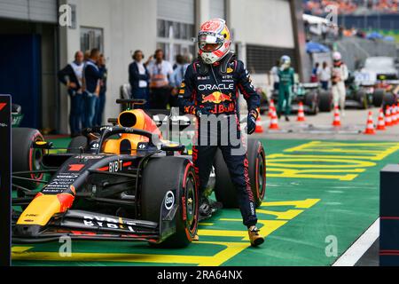 Spielberg, Mezzolombardo, Österreich. 1. Juli 2023. Der niederländische Fahrer Max Verstappen ( Oracle Red Bull Racing) gewinnt die Pole-Position beim Sprint Shootout auf dem Red Bull Ring Circuit in Spielberg, Österreich (Kreditbild: © Daisy Facinelli/ZUMA Press Wire) – NUR REDAKTIONELLE VERWENDUNG! Nicht für den kommerziellen GEBRAUCH! Stockfoto