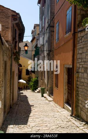 Allee in der Altstadt, Rovinj, Istrien, Kroatien Stockfoto