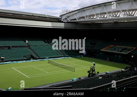 London, Großbritannien. 01. Juli 2023. 1. Juli 2023; All England Lawn Tennis and Croquet Club, London, England: Wimbledon Tennis Tournament Training Day; Weitblick Centre Court Credit: Action Plus Sports Images/Alamy Live News Stockfoto