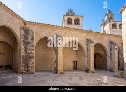 Kloster der Basilica de Santa Maria de los reales Alcazares - Ubeda, Jaen, Spanien Stockfoto