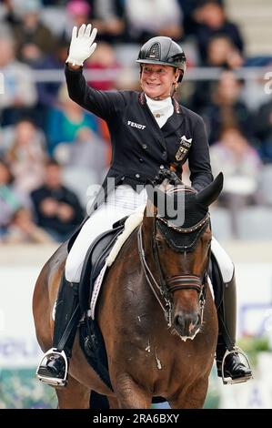 Aachen, Deutschland. 01. Juli 2023. Reitsport, Dressur: CHIO, Grand Prix Special (2. Nations' Cup-Wettbewerb). Isabell Werth aus Deutschland auf den Pferdewellen "DSP Quantaz". Kredit: Uwe Anspach/dpa/Alamy Live News Stockfoto