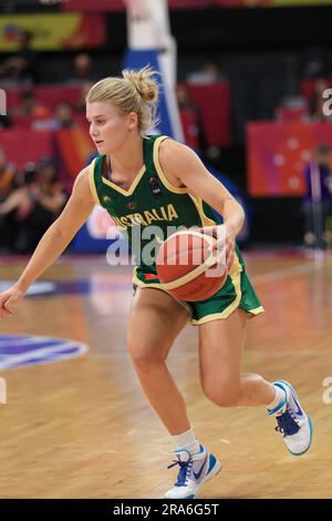 1. Juli 2023; Quaycenter, Sydney Olympic Park, Sydney, NSW, Australien: FIBA Womens Asia Cup 2023, Australien gegen China; Shyla Heal of Australia dribbelt den Ball Stockfoto