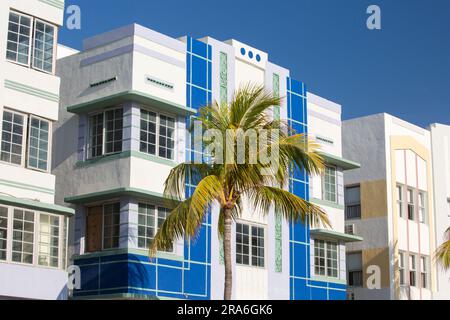 Miami Beach, Florida, USA. Farbenfrohe Fassade des Gabriel Hotel, Ocean Drive, Miami Beach Architectural District, South Beach. Stockfoto