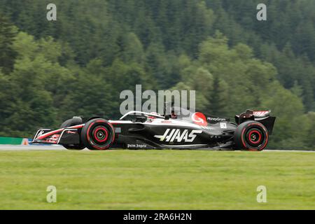 Spielberg, Österreich. Juli 1. 2023. Formel 1: Rolex-Grand-Prix auf dem Red Bull Ring, Österreich. Bild: #20 Kevin Magnussen (DEN) vom MoneyGram Haas F1 Team in Haas VF-23 während Sprint Shootout © Piotr Zajac/Alamy Live News Stockfoto