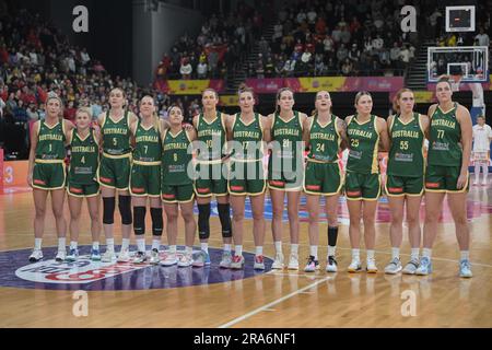 Sydney, Australien. 01. Juli 2023. Australien Basketball-Frauen stellen sich während des FIBA Women's Asia Cup 2023 Division Auf Ein Spiel zwischen China und Australien im Quay Centre. Endstand: China 74:60 Australien. (Foto: Luis Veniegra/SOPA Images/Sipa USA) Guthaben: SIPA USA/Alamy Live News Stockfoto