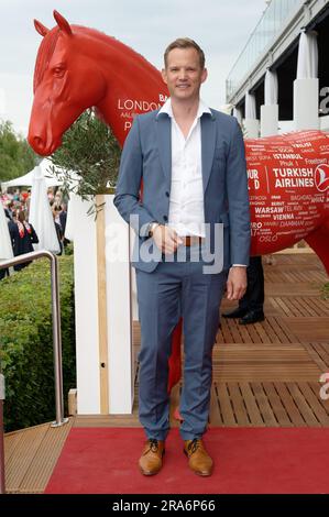 Aachen, Deutschland. 27. Juni 2023. Hendrik Streeck, Virologe, kommt im Rahmen der CHIO-Pferdeshow nach MediaNight. Kredit: Henning Kaiser/dpa/Alamy Live News Stockfoto