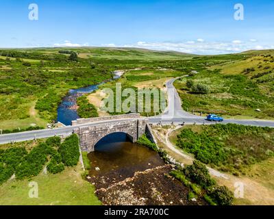 Cadover Bridge auf Dartmoor, über den Fluss Plym Stockfoto