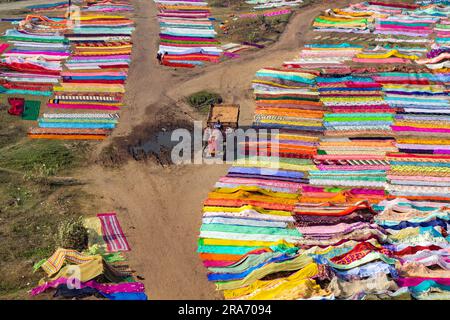 Dhobi Ghat war ein Mann im ländlichen indien Stockfoto