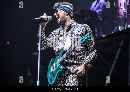 Dante Spinetta: Latin Funk Tour 2023 Uhr Stockfoto