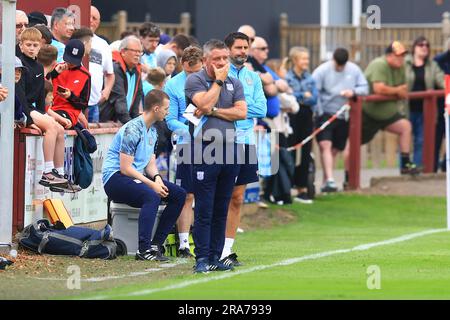 1. Juli 2023; Glebe Park, Brechin, Angus, Schottland: Scottish Pre Season Football Friendly, Brechin City gegen Dundee; Dundee Manager Tony Docherty Stockfoto