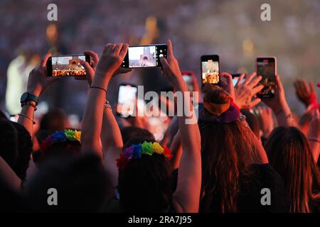 Bologna, Italien. 01. Juli 2023. Italienischer Sänger Marco Mengoni tritt während seiner â&#x80;&#x9c;Marco Negli Stadi Tour 2023â&#x80;&#x9d; in Dallâ&#x80;&#X99;Ara Stadium, Bologna, 01. Juli 2023 Kredit: Independent Photo Agency/Alamy Live News Stockfoto