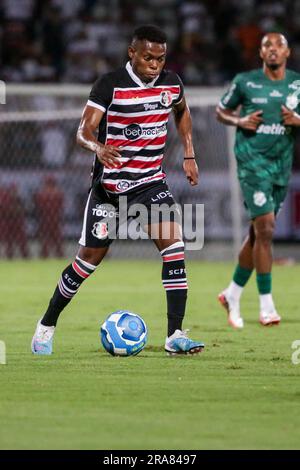 Recife, Brasilien. 01. Juli 2023. PE - RECIFE - 01/07/2023 - BRASILEIRO D 2023, SANTA CRUZ X NACIONAL DE PATOS - Lucas Silva Spieler von Santa Cruz während eines Spiels gegen Nacional de Patos im Arruda Stadion für die brasilianische Meisterschaft D 2023. Foto: Rafael Vieira/AGIF/Sipa USA Kredit: SIPA USA/Alamy Live News Stockfoto