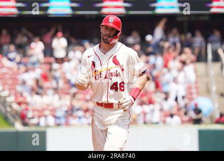 St. Louis, Usa. 01. Juli 2023. St. Louis Cardinals Paul Goldschmidt rundet die Basen, nachdem er im dritten Inning im Busch Stadium in St. drei Runs gegen die New York Yankees gewonnen hat Louis am Samstag, den 1. Juli 2023. Foto: Bill Greenblatt/UPI Credit: UPI/Alamy Live News Stockfoto