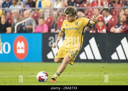 Toronto, Ontario, Kanada. 1. Juli 2023. Diego Luna #26 in Aktion während des Spiels zwischen dem FC Toronto und Real Salt Lake am BMO Field in Toronto. Das Spiel endete 0-1 für Real Salt Lake (Kreditbild: © Angel Marchini/ZUMA Press Wire), NUR REDAKTIONELLE VERWENDUNG! Nicht für den kommerziellen GEBRAUCH! Stockfoto