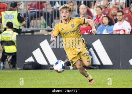 Toronto, Ontario, Kanada. 1. Juli 2023. Diego Luna #26 in Aktion während des Spiels zwischen dem FC Toronto und Real Salt Lake am BMO Field in Toronto. Das Spiel endete 0-1 für Real Salt Lake (Kreditbild: © Angel Marchini/ZUMA Press Wire), NUR REDAKTIONELLE VERWENDUNG! Nicht für den kommerziellen GEBRAUCH! Stockfoto