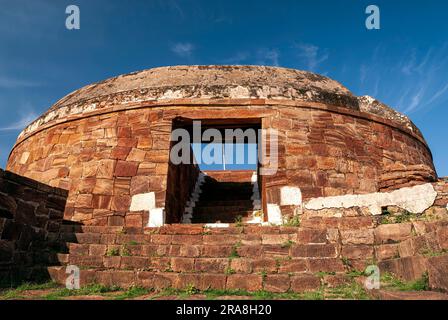 14. Century Circular Watch Tower North Fort in Badami, Karnataka, Südindien, Indien, Asien Stockfoto