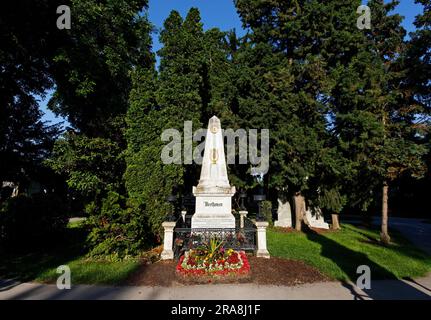 Zentraler Friedhof mit Ehrengrab, Denkmal des Komponisten Ludwig van Beethoven, Ludwig van Beethoven Komponist, Wien, Österreich Stockfoto