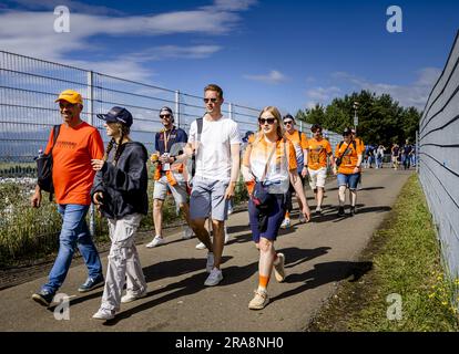Spielberg, Österreich. 02. Juli 2023. SPIELBERG – die Fans treffen am 02. Juli 2023 vor dem Großen Preis Österreichs auf dem Red Bull Ring in Spielberg ein. ANP SEM VAN DER WAL Credit: ANP/Alamy Live News Stockfoto