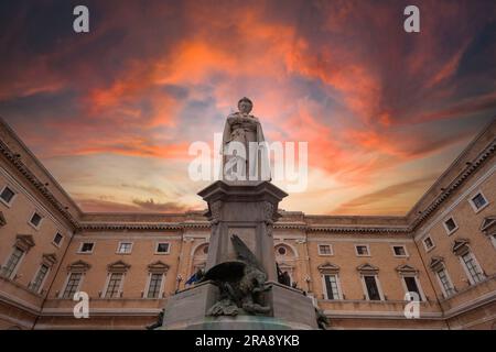 Giacomo Leopardi Statue Monument in Recanati (Macerata - Italien) Stockfoto