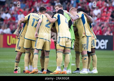 Toronto, Kanada. 01. Juli 2023. Die Spieler von Real Salt Lake treffen sich vor dem MLS-Spiel zwischen dem FC Toronto und Real Salt Lake im BMO Field in Toronto. Das Spiel für Real Salt Lake endete 0-1 (Foto von Angel Marchini/SOPA Images/Sipa USA). Guthaben: SIPA USA/Alamy Live News Stockfoto