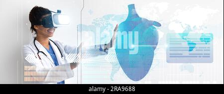 Kardiologe, der VR-Brillen verwendet, um Gesundheitsdaten von Patienten zu untersuchen Stockfoto