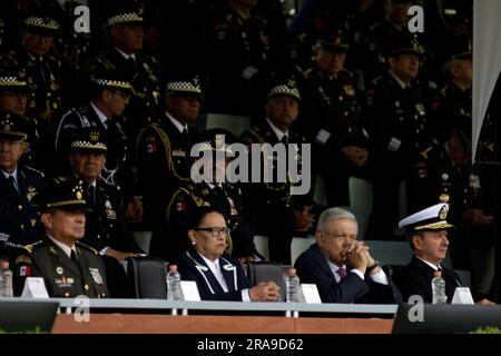 Nicht exklusiv: 30. Juni 2023, Mexiko-Stadt, Mexiko: Der Präsident Mexikos, Andres Manuel Lopez Obrador; der Minister für Sicherheit und Bürgerschutz Stockfoto