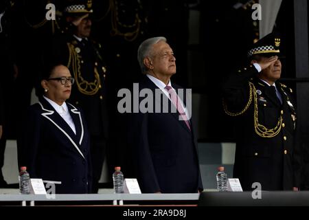 Nicht exklusiv: 30. Juni 2023, Mexiko-Stadt, Mexiko: Der Präsident Mexikos, Andres Manuel Lopez Obrador; der Minister für Sicherheit und Bürgerschutz Stockfoto