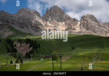 Dolomitenwochenende, wunderschöne Berge und schöne Lichter. Stockfoto